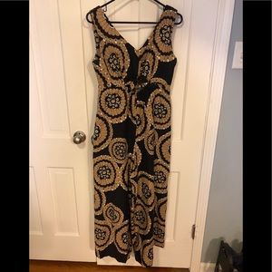 Vintage peek-a-boo floral romper!